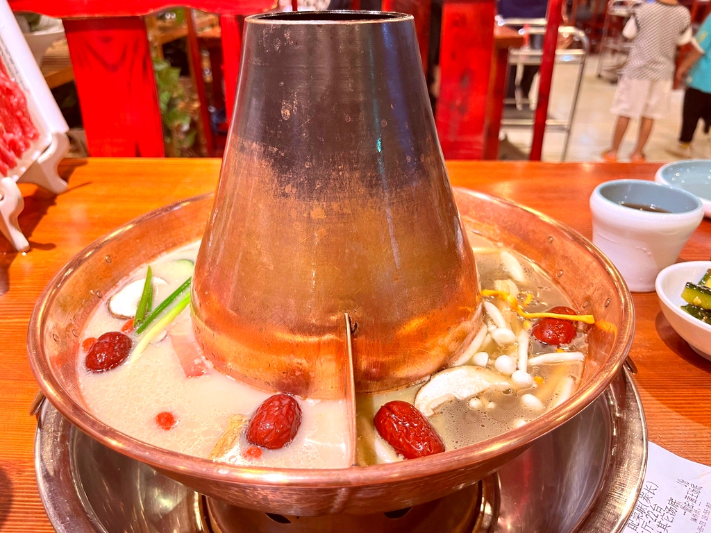 正宗老北京炭火锅(五指山店)