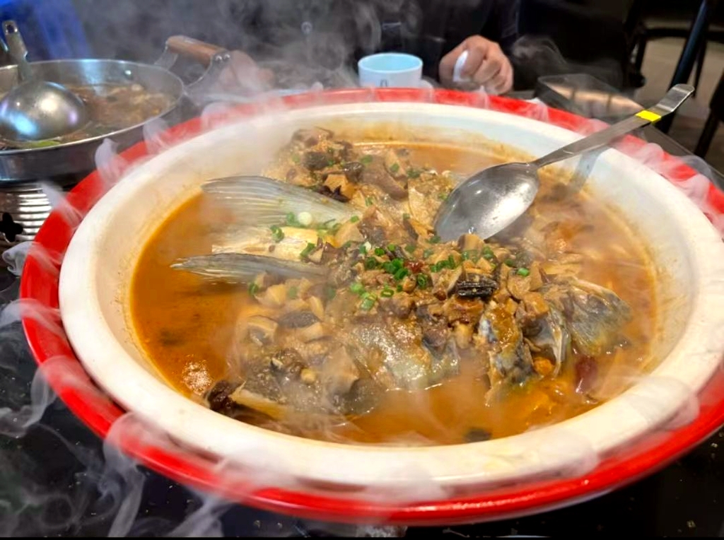 老罗家·非遗砂锅大鱼头(老罗家·经南三路店)