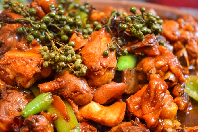 鸡语青花椒炒鸡(经六路总店)