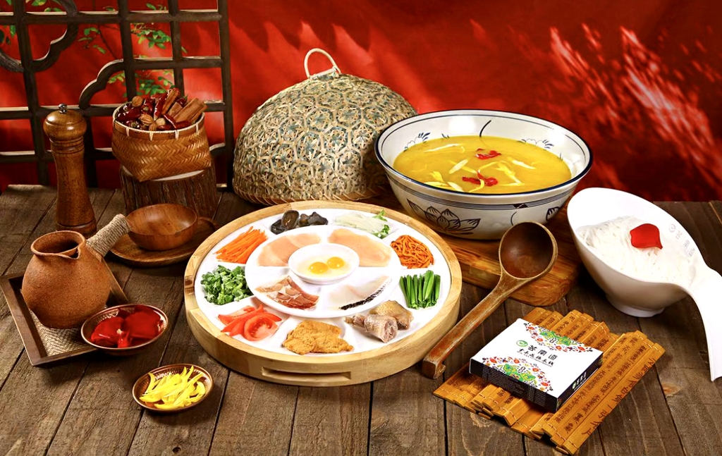 芸南道过桥米线(昆明老街旗舰店)