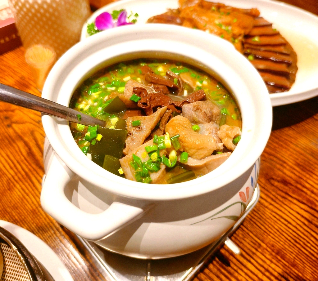 老东家菜馆(新天地花园店)