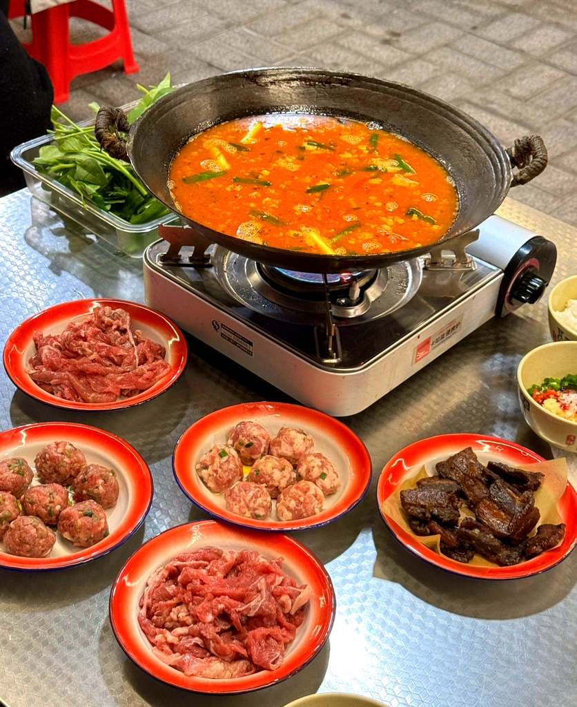 小肥猪贵州地摊火锅