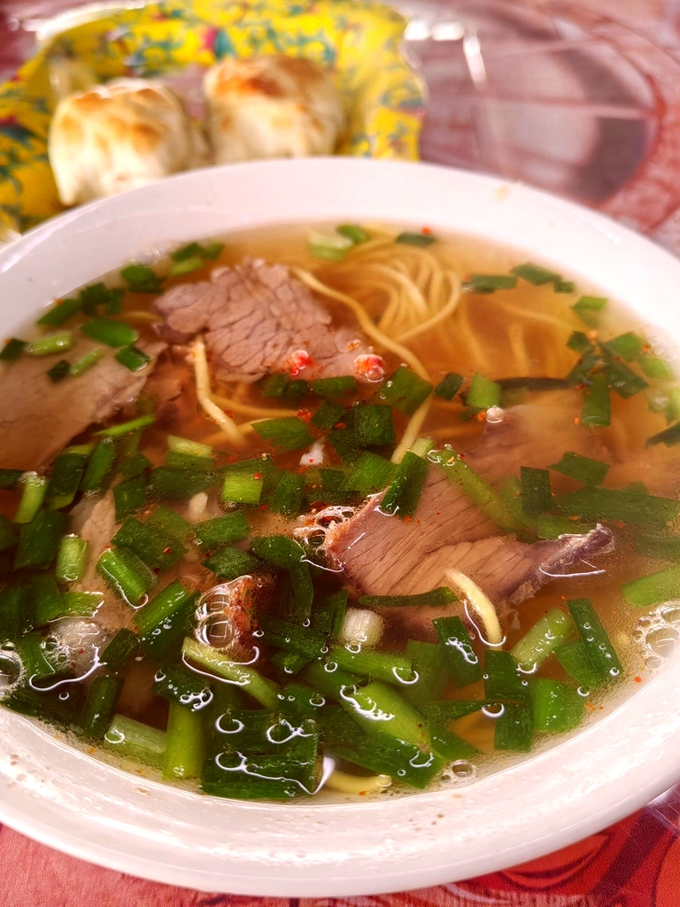 味天下清汤面馆
