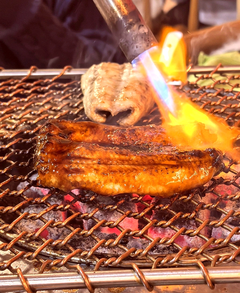奉座泥炉烤肉·烤活鳗