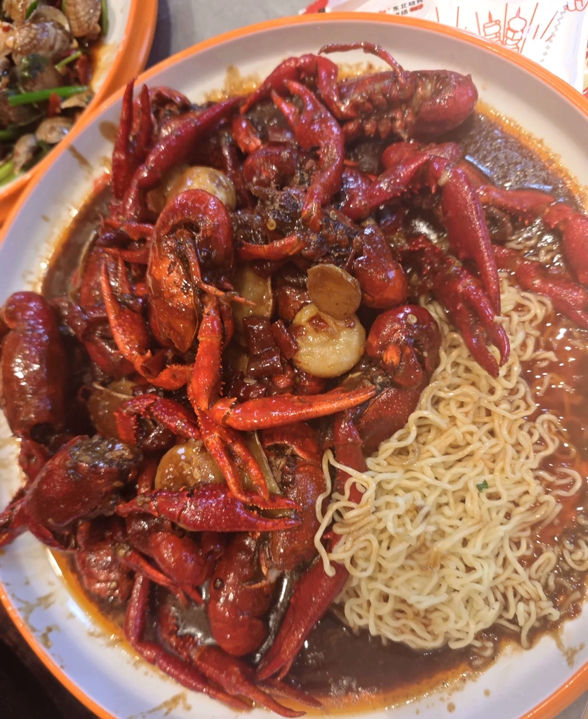 鱼恋串东北烧烤酒场