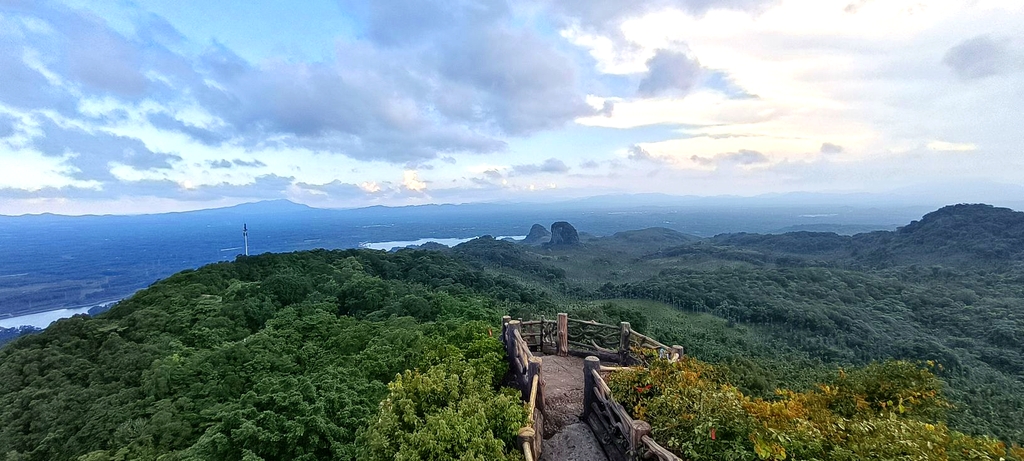 白石岭旅游区