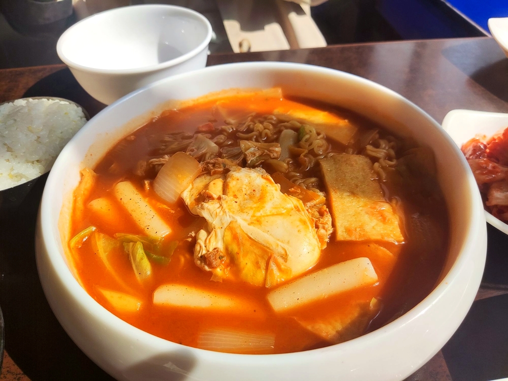 老爹米肠馆(湾仔香港花园店)