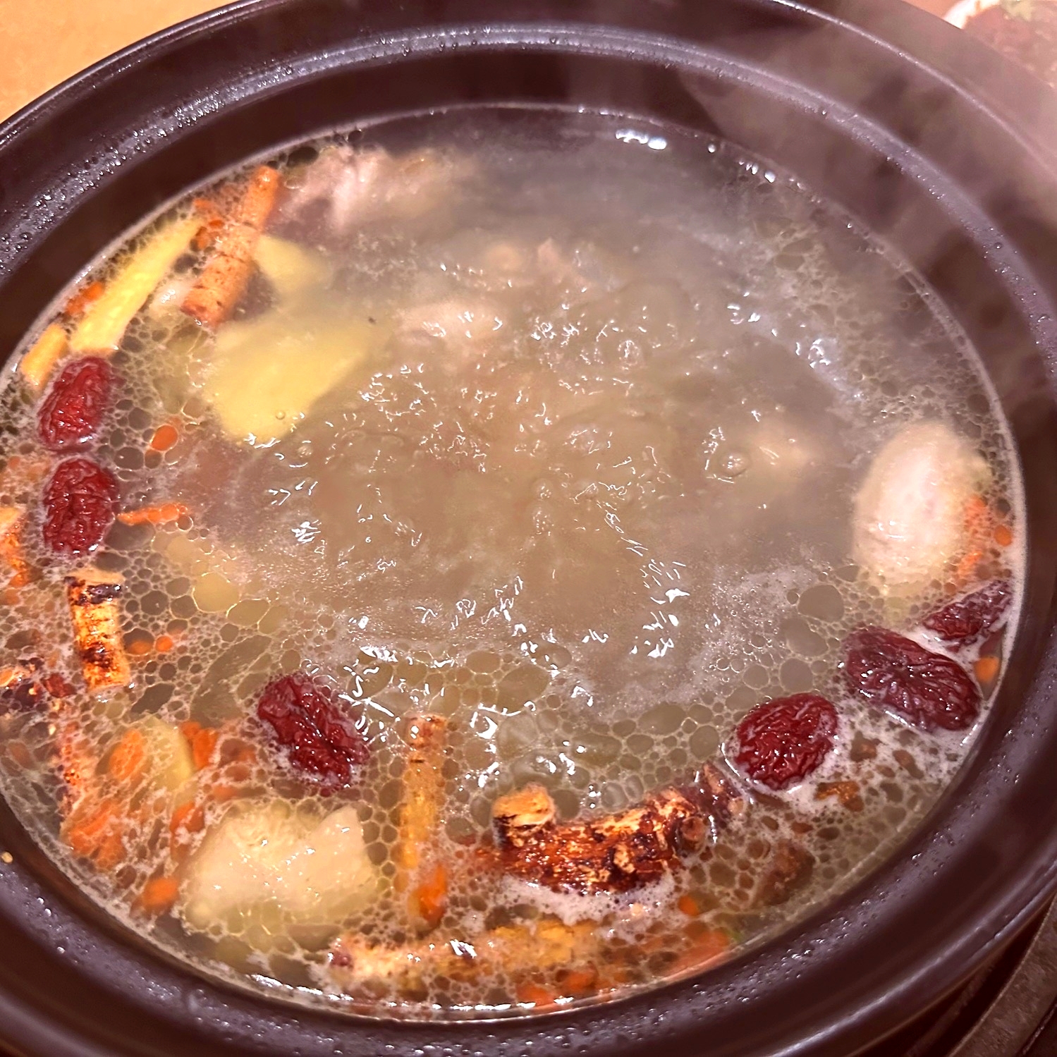 濠轩阁特色生蚝火锅店(拱北总店)