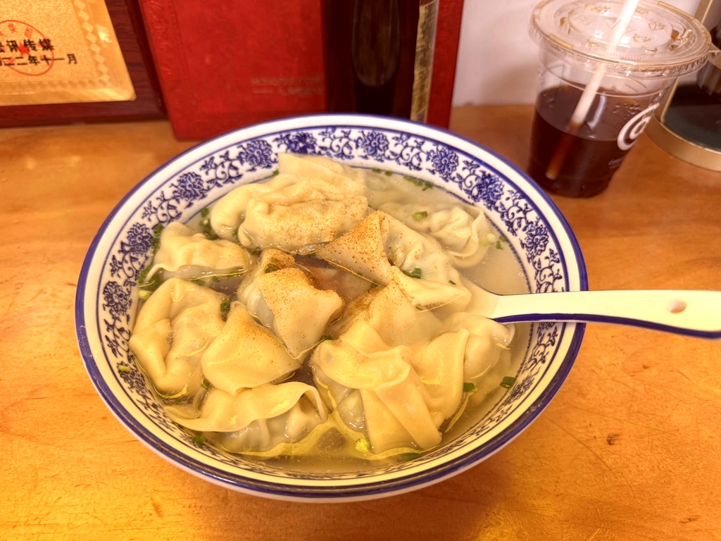 上海市崇明区向化镇光头小吃店