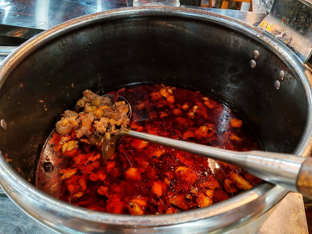 三只牛牛肉馆(古城店)