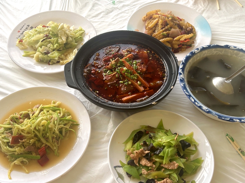 雅安刚娃子饭店(拉孜店)