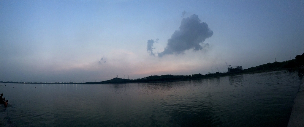 天鹅湖