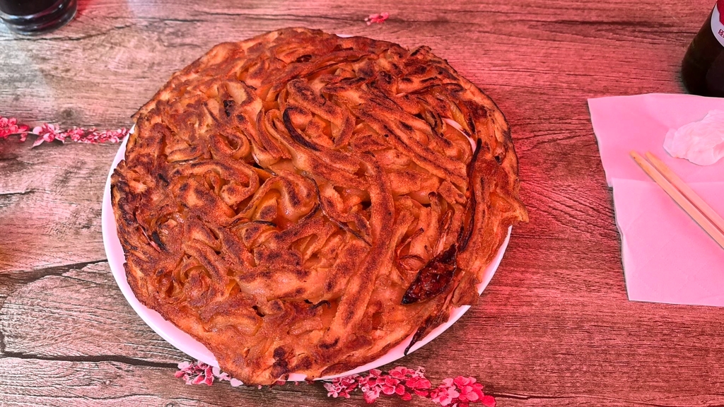 虹玉缤纷刀削面风味骨头馆(万和小区店)