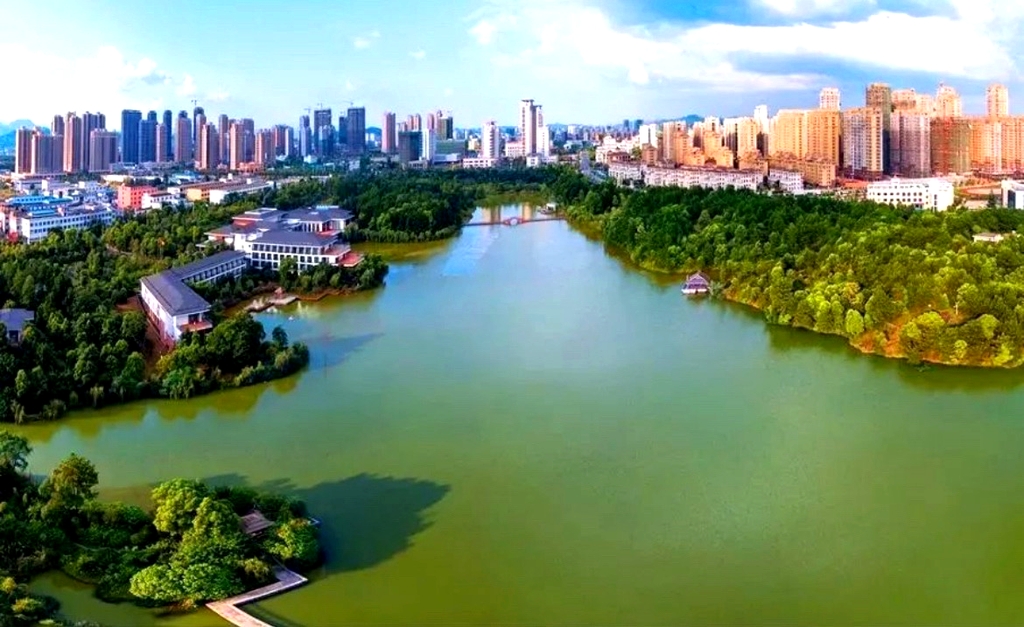 龙潭湖公园