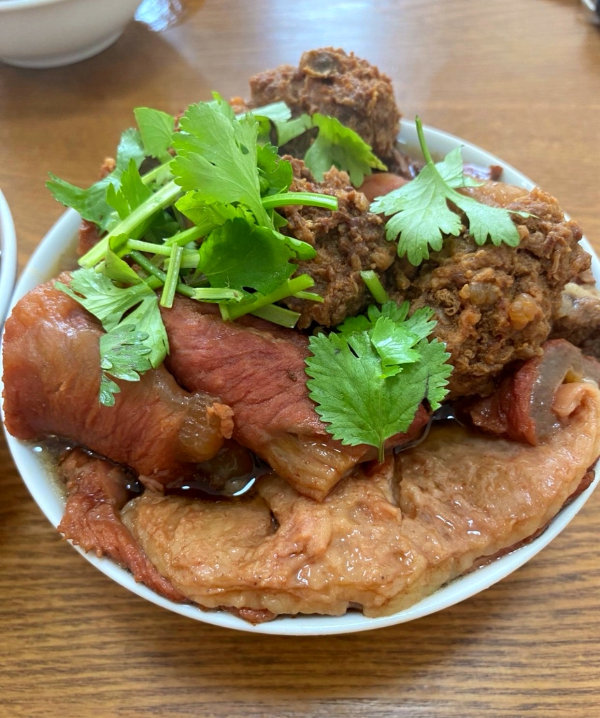 志成八大碗