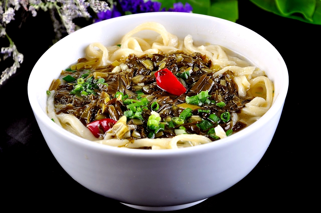 手擀菠菜面(澳门小区店)