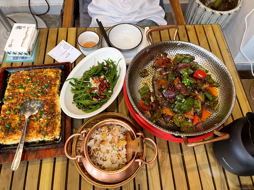 浮娴小锅饭·云南民俗风味餐厅