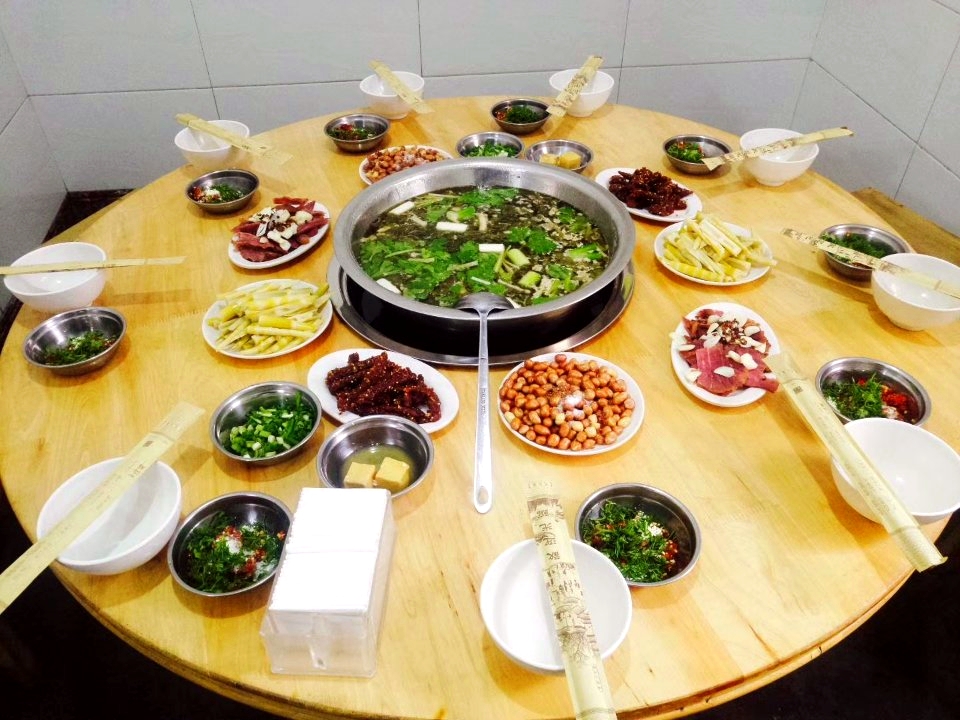 黑竹沟新场牛肉火锅