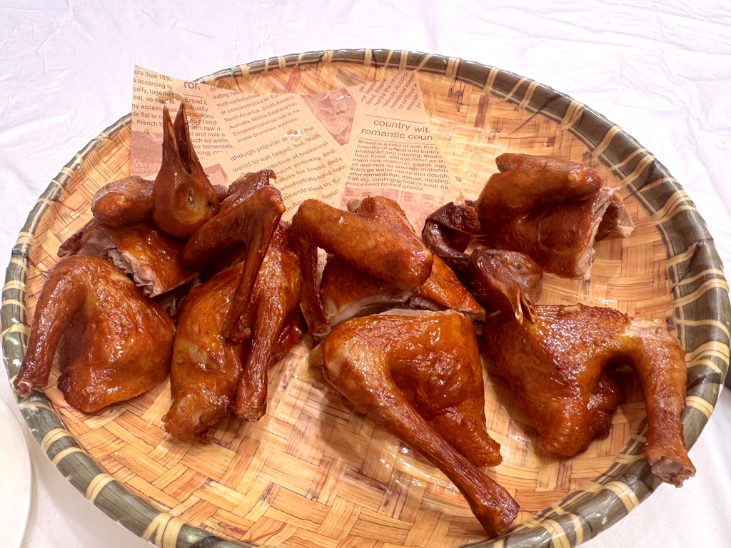 光明乳鸽·凤凰酒楼(光明总店)