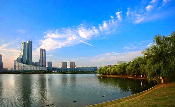 天鹅湖体育公园