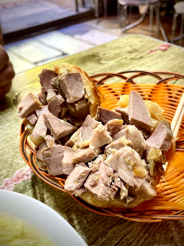 老牛对夹