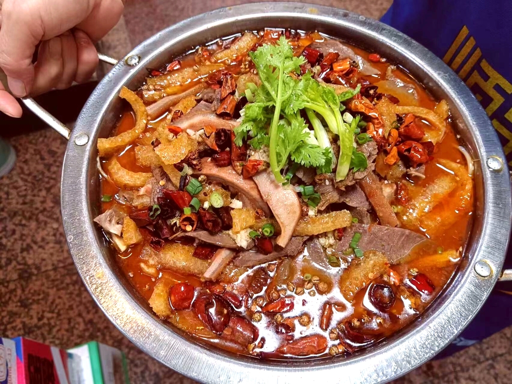 龙冉百姓菜馆(迈皋桥店)