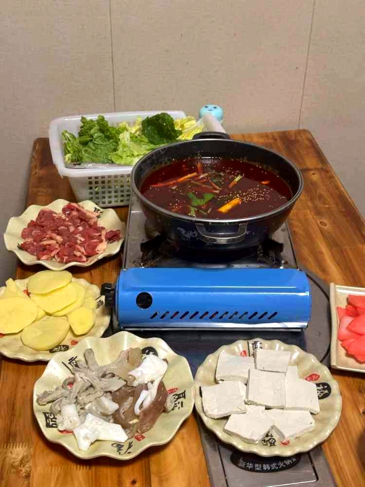 七哥八弟小院坝牛肉火锅