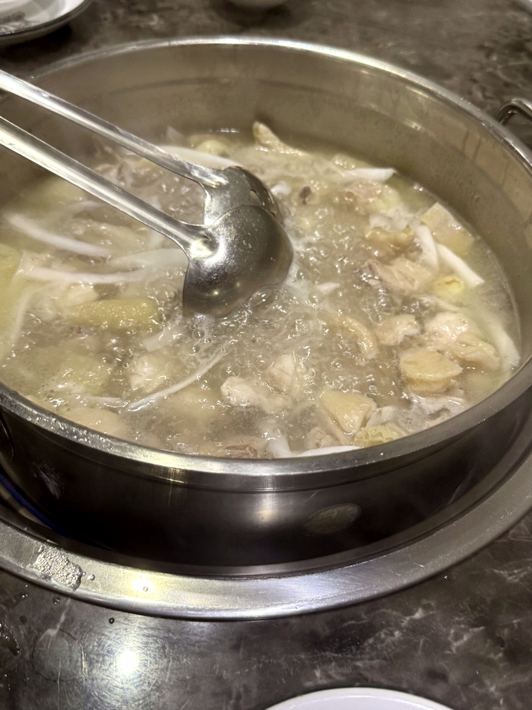 四季如春椰子鸡店