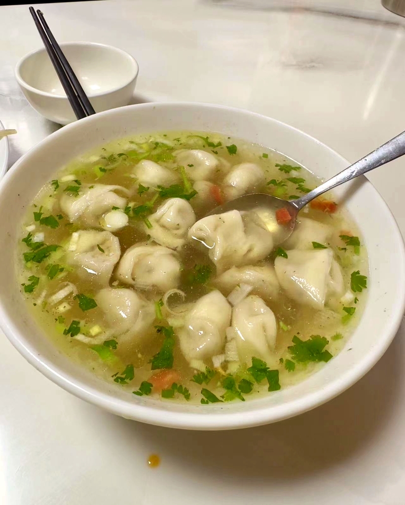 寒梅椒麻鸡馄饨专卖店