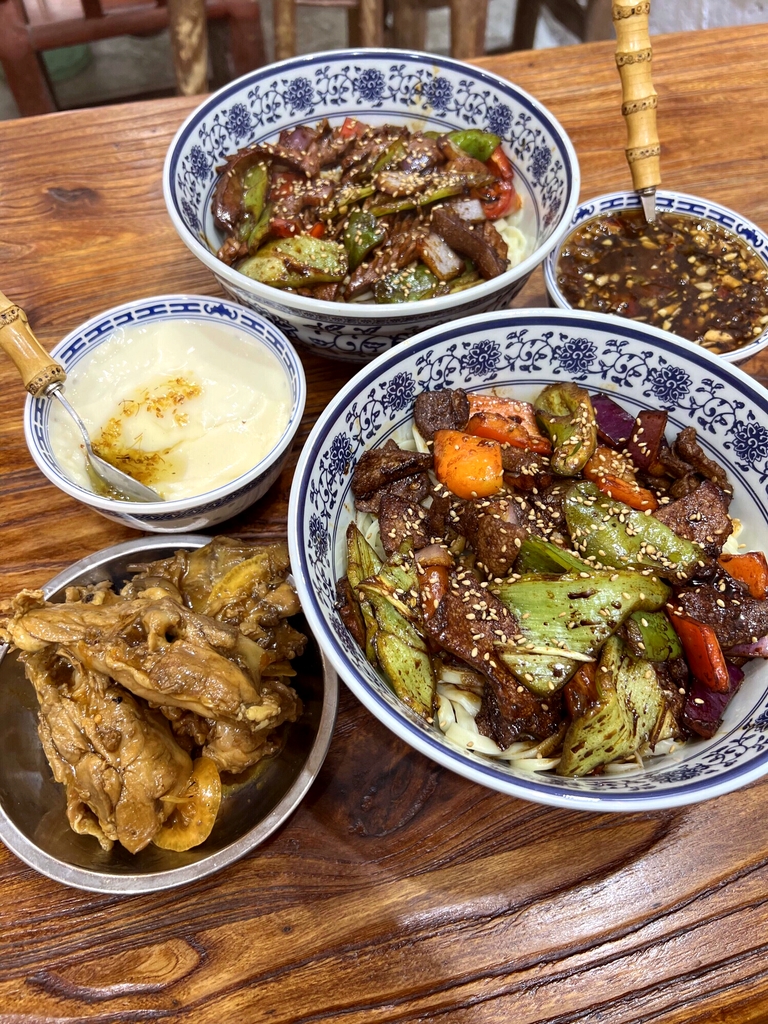 牛皮杨鲜米线