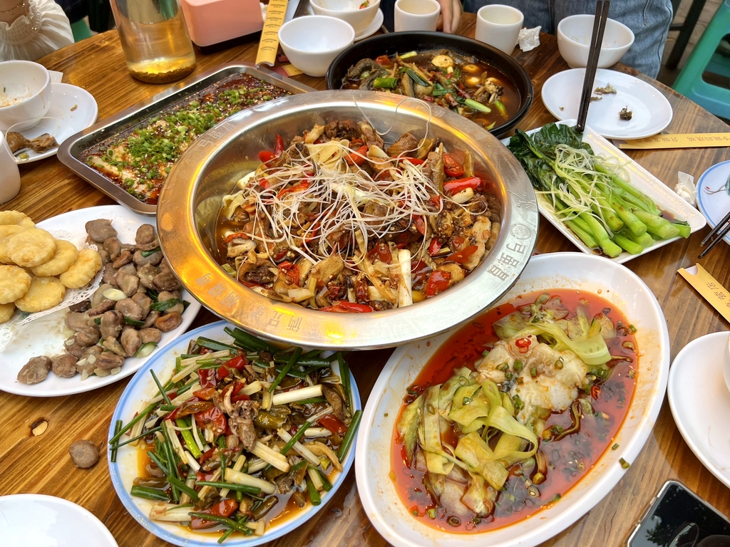 弓虽昌焖烧鸡(大竹林店)
