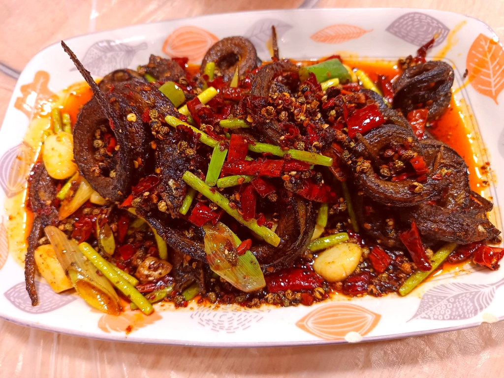黄桷树土鳝鱼(蓝光·帕提欧店)