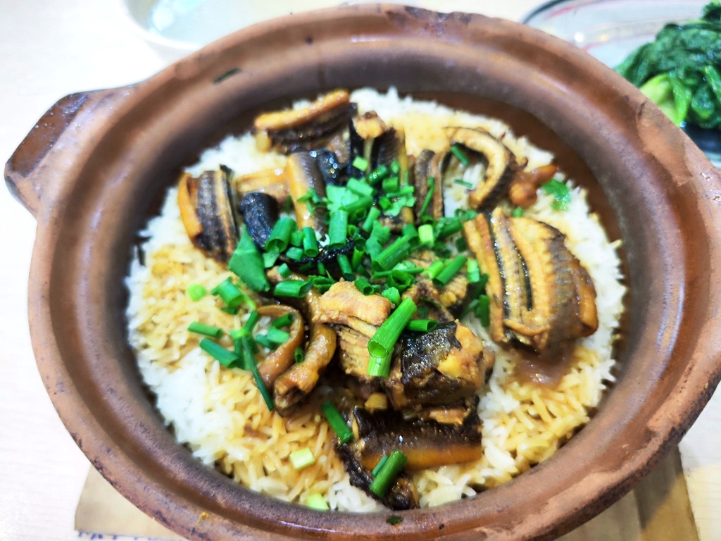 恩平煲仔饭(江华路店)