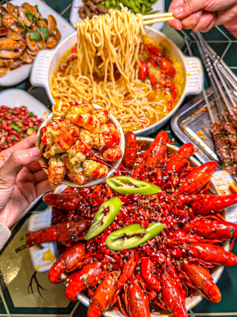 源品龙虾馆(龙兴小区东院店)