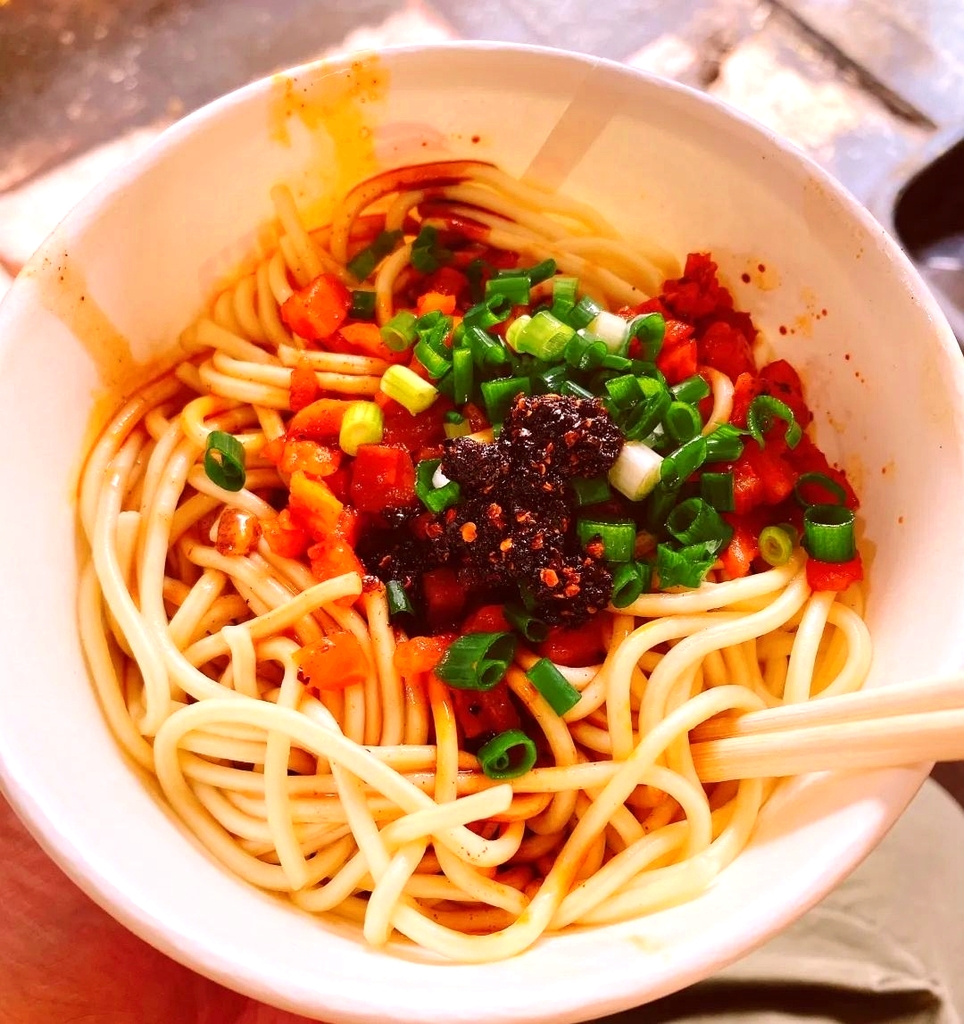 袁记红油热干面