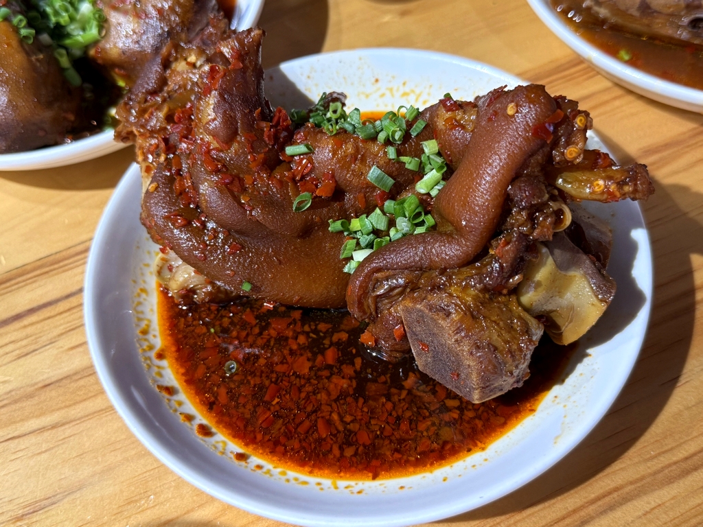航埠小平鸭头&夜来香猪蹄衢州旗舰店