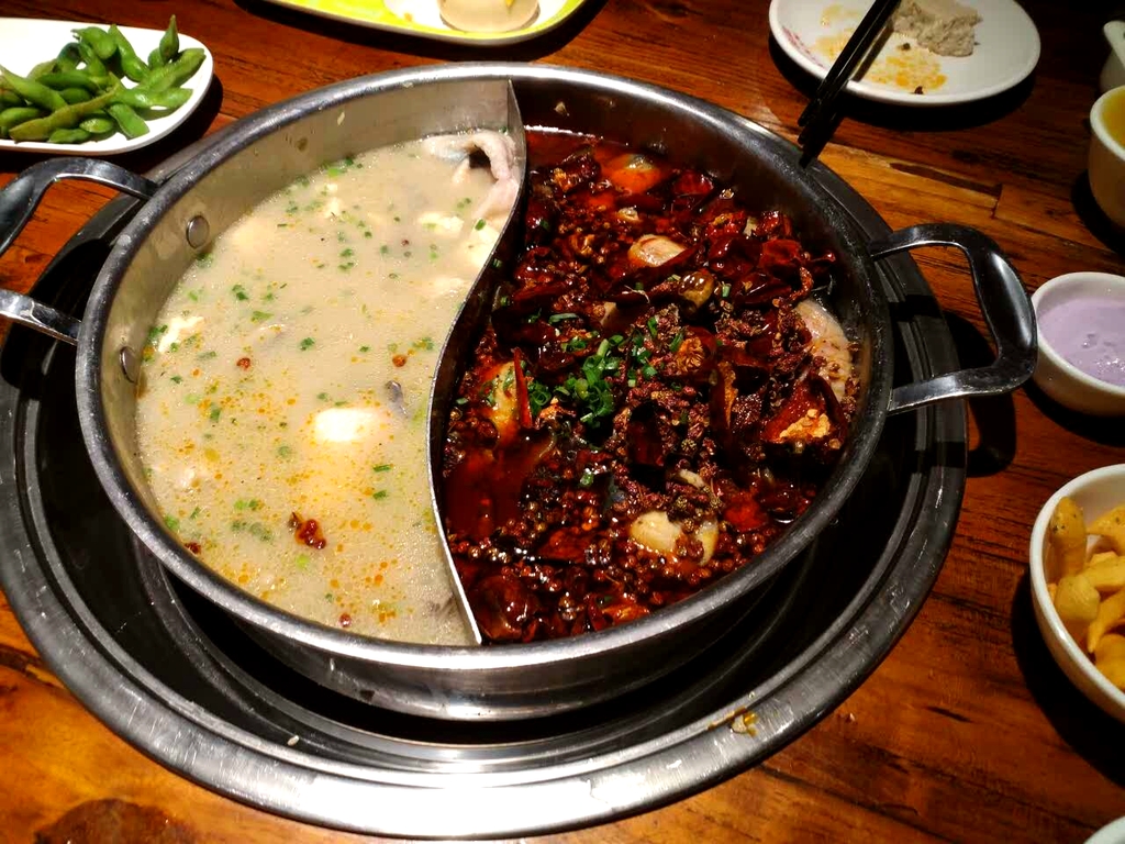 赏渔重庆鱼火锅(宇龙花园店)
