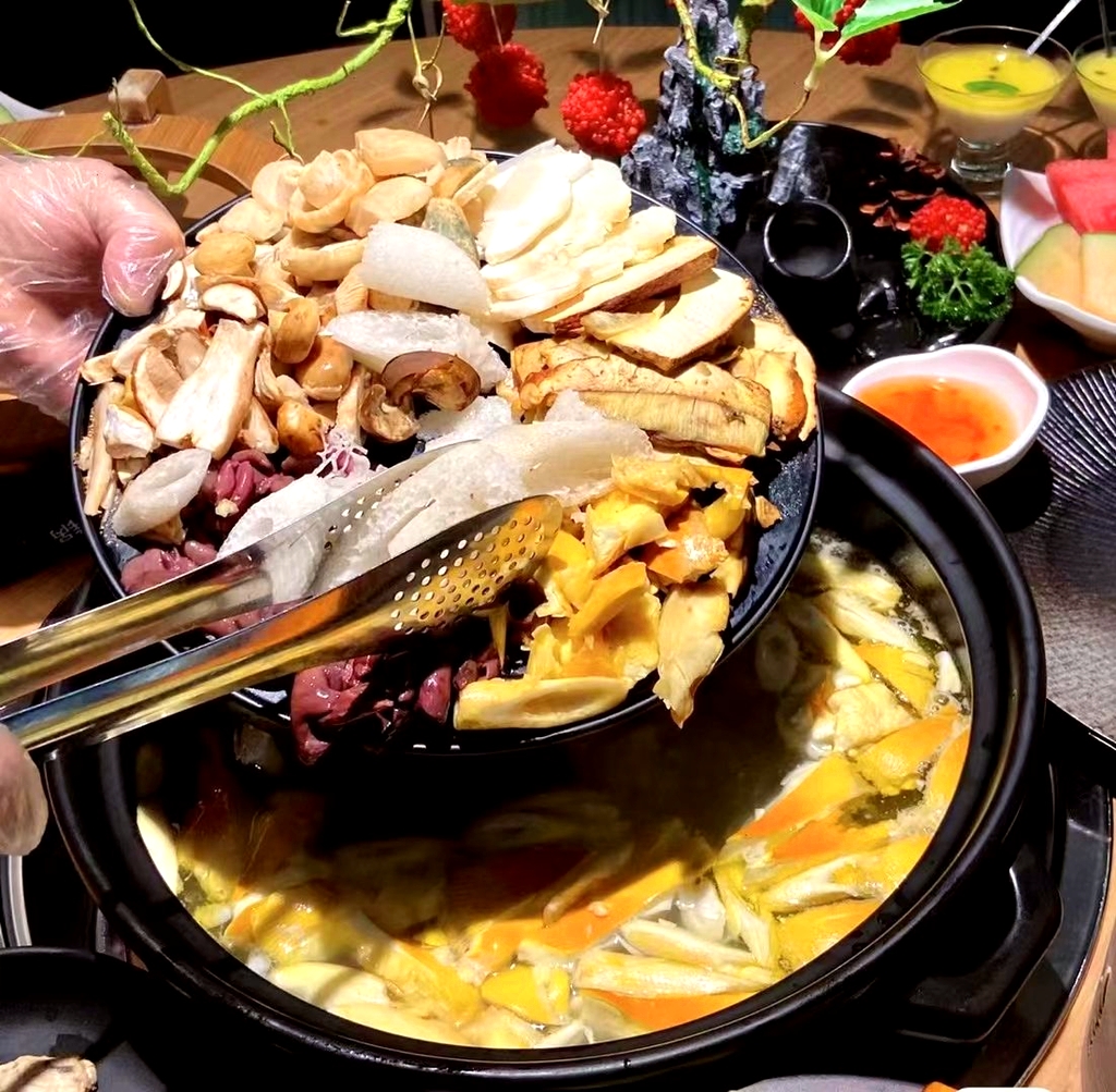 山珍爱上牛肉(遂宁店)