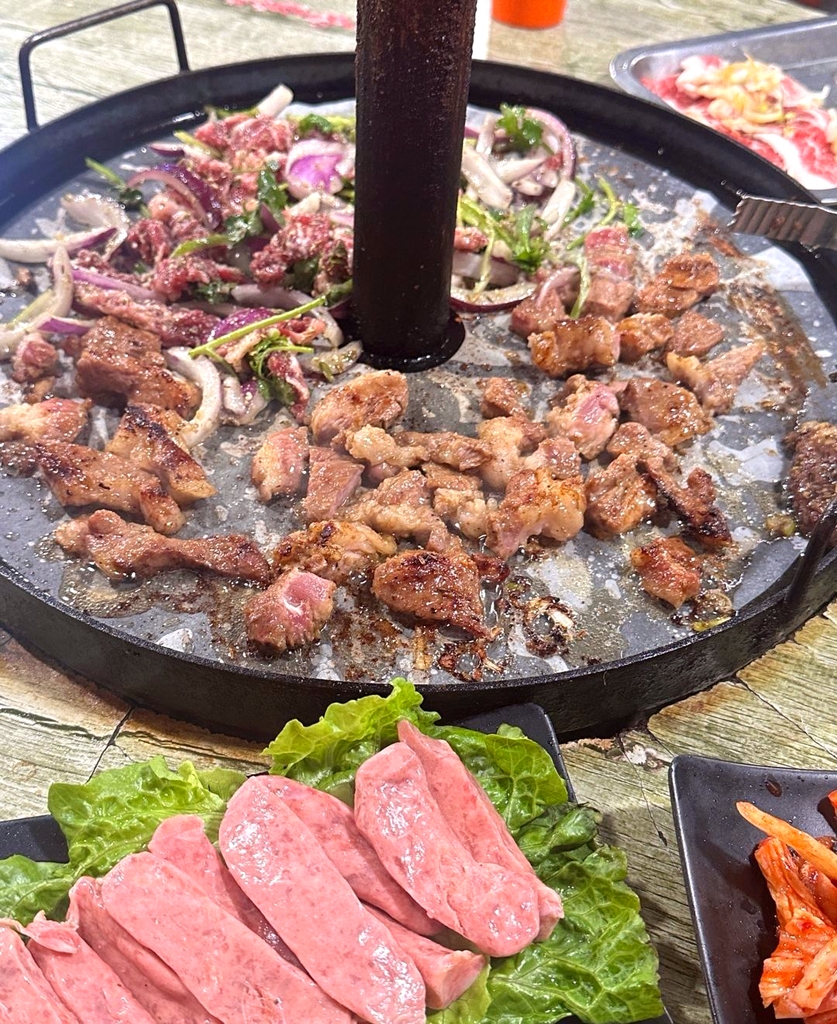 板凳地摊烤肉
