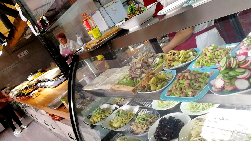 俊杰农家菜(乐业公寓店)