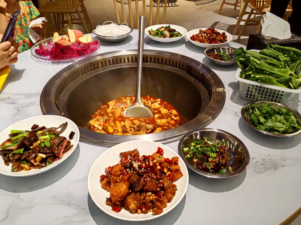 蒙古里旺振柴火鸡柴火牛肉