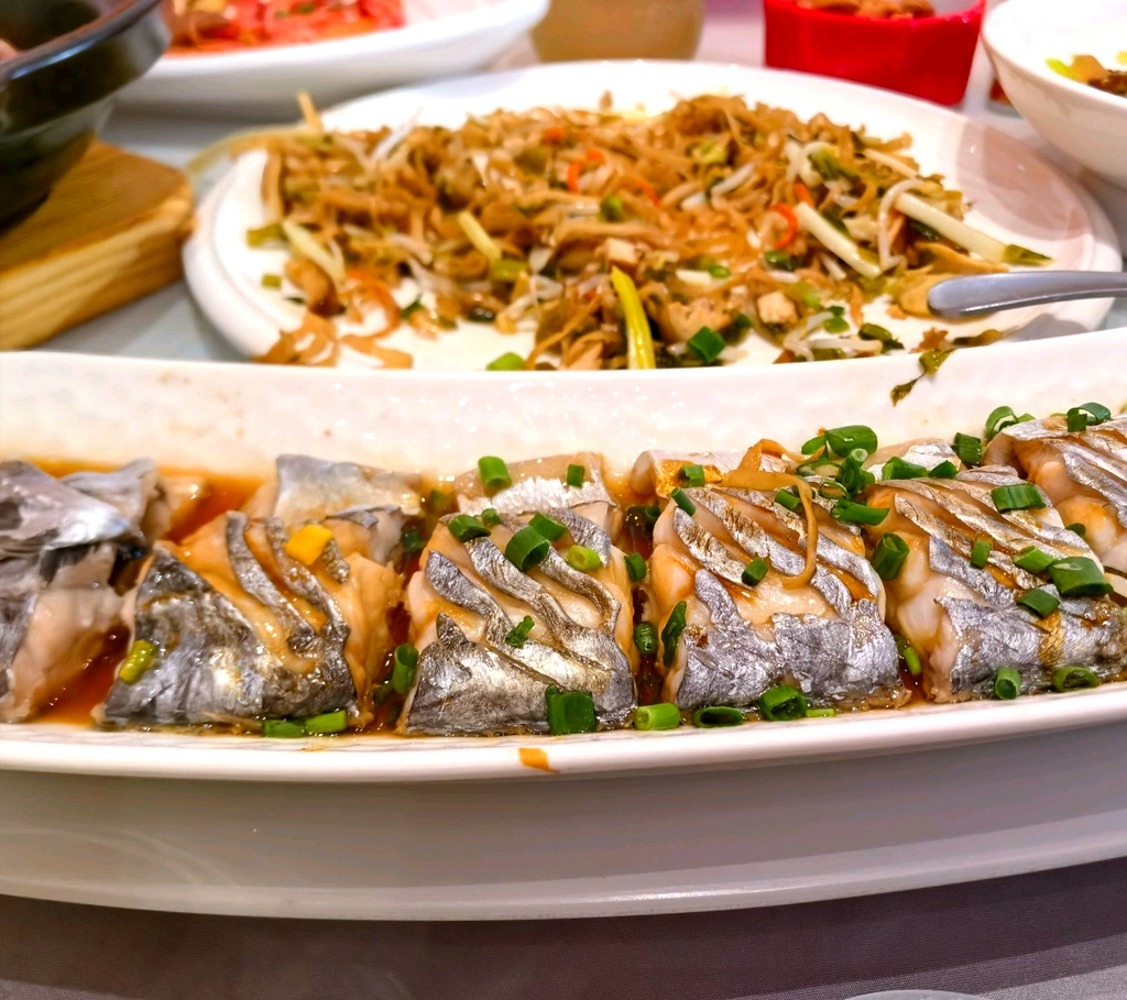 御花园·餐饮(乌兰察布店)