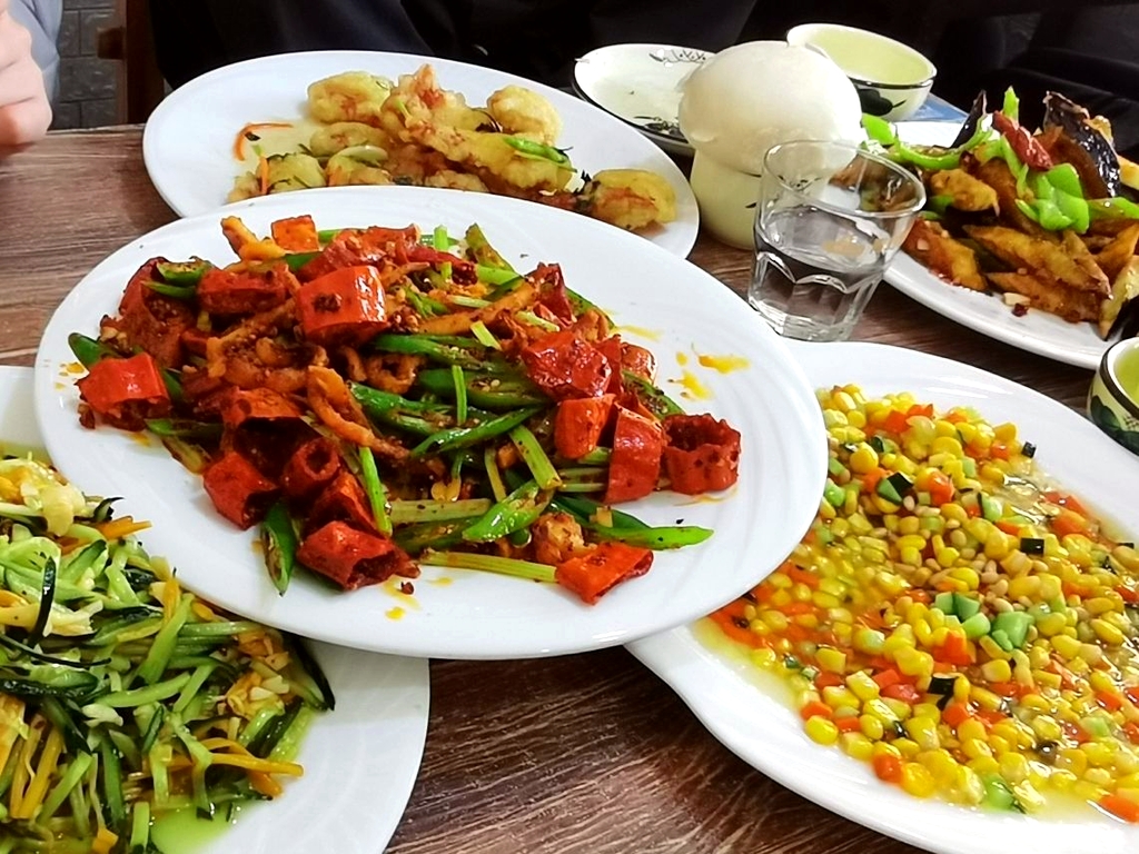 老李东北炖菜馆(南洪街店)