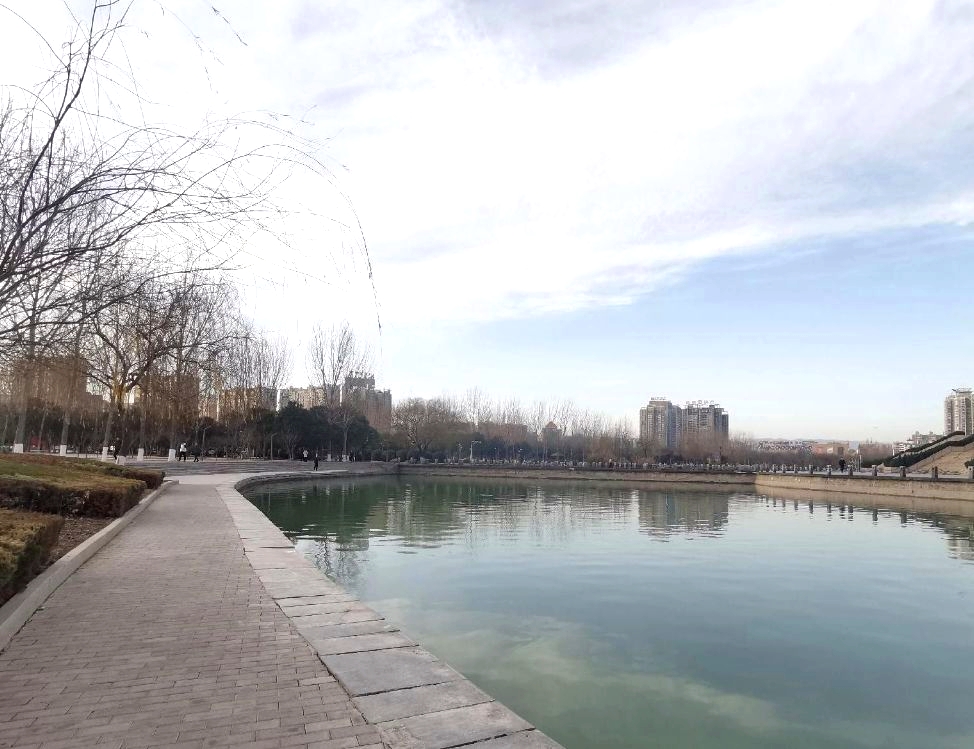 龙泉湖公园
