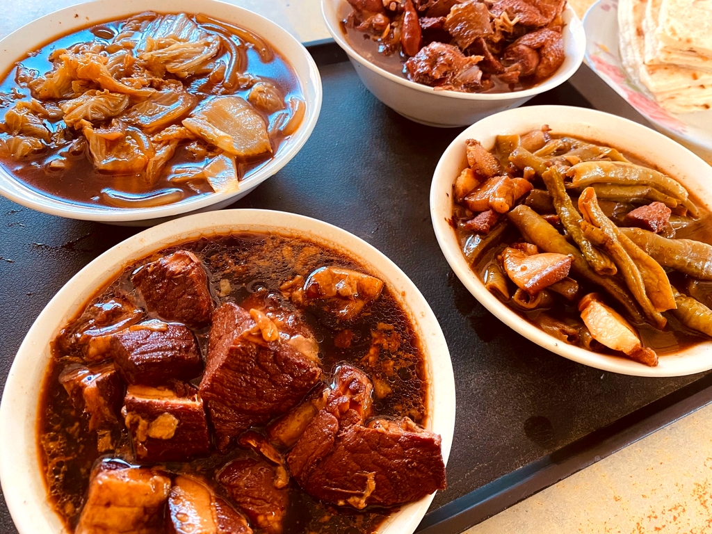 鸿顺小吃店
