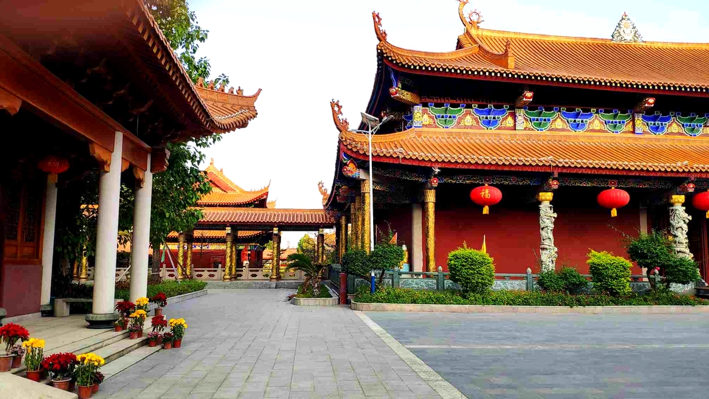 龙华寺
