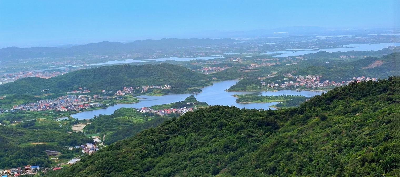 四峰山风景区