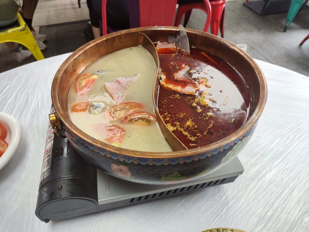 小雨天和平土菜馆·宜昌肥鱼土菜(陶珠路总店)