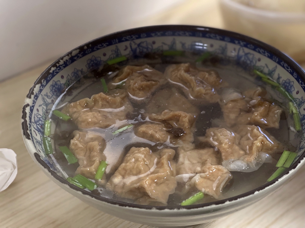 吴美仙多肉馄饨店