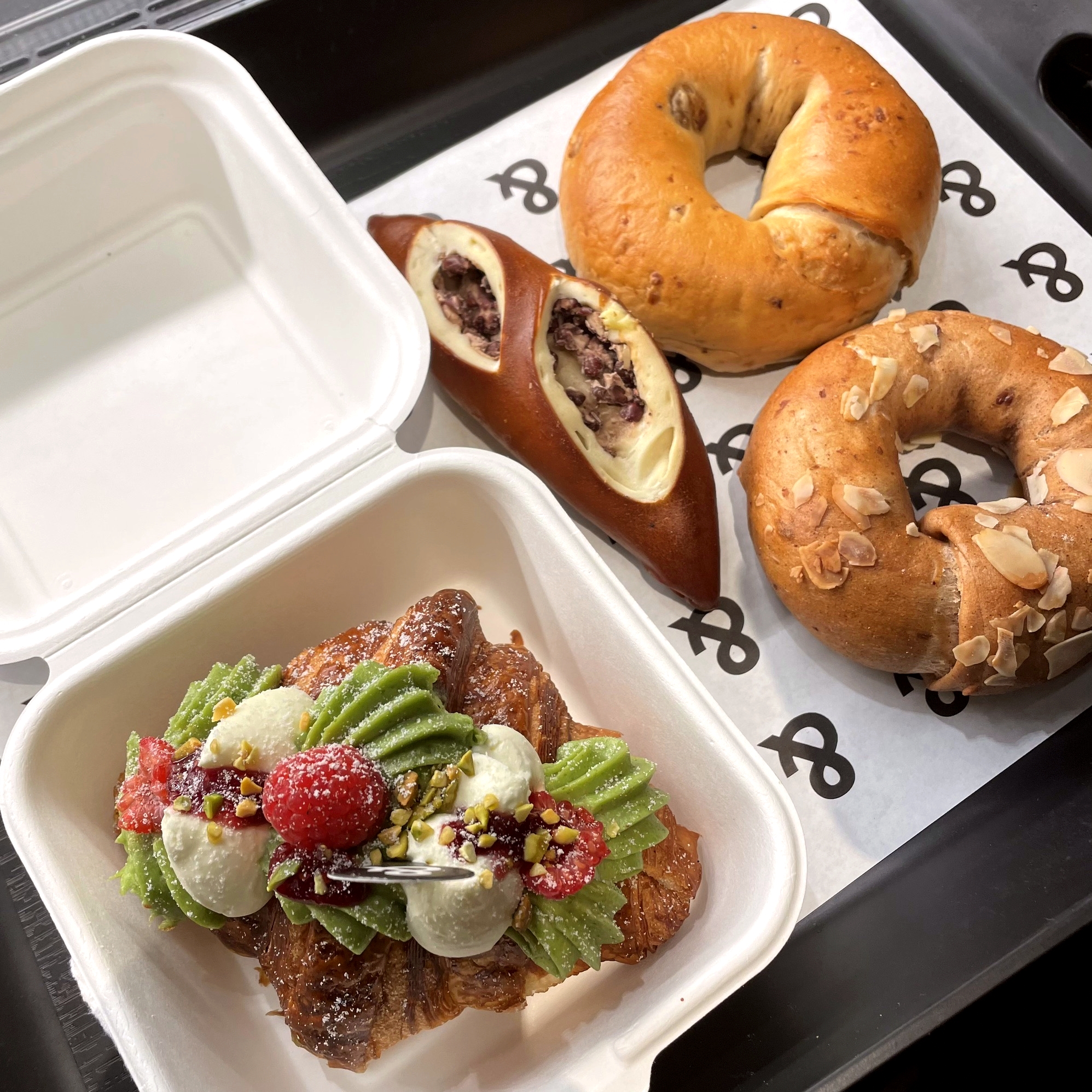 BUTTERFUL&CREAMOROUS黄油与面包(三里屯太古里南区店)